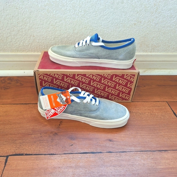 Vans - Picture 3 of 4